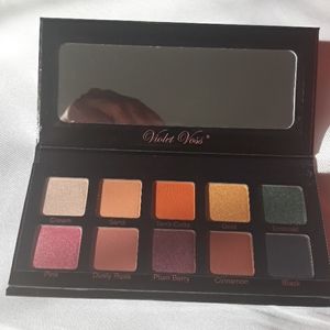 Eyeshadow palette